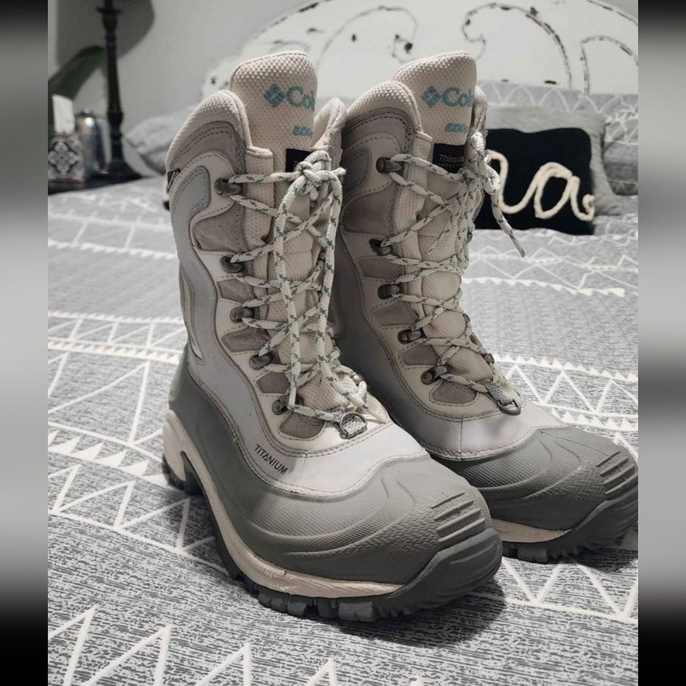 Columbia snow boots